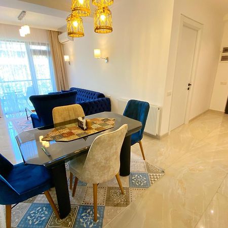 City Heart Luxury Apartment Koetaisi Buitenkant foto