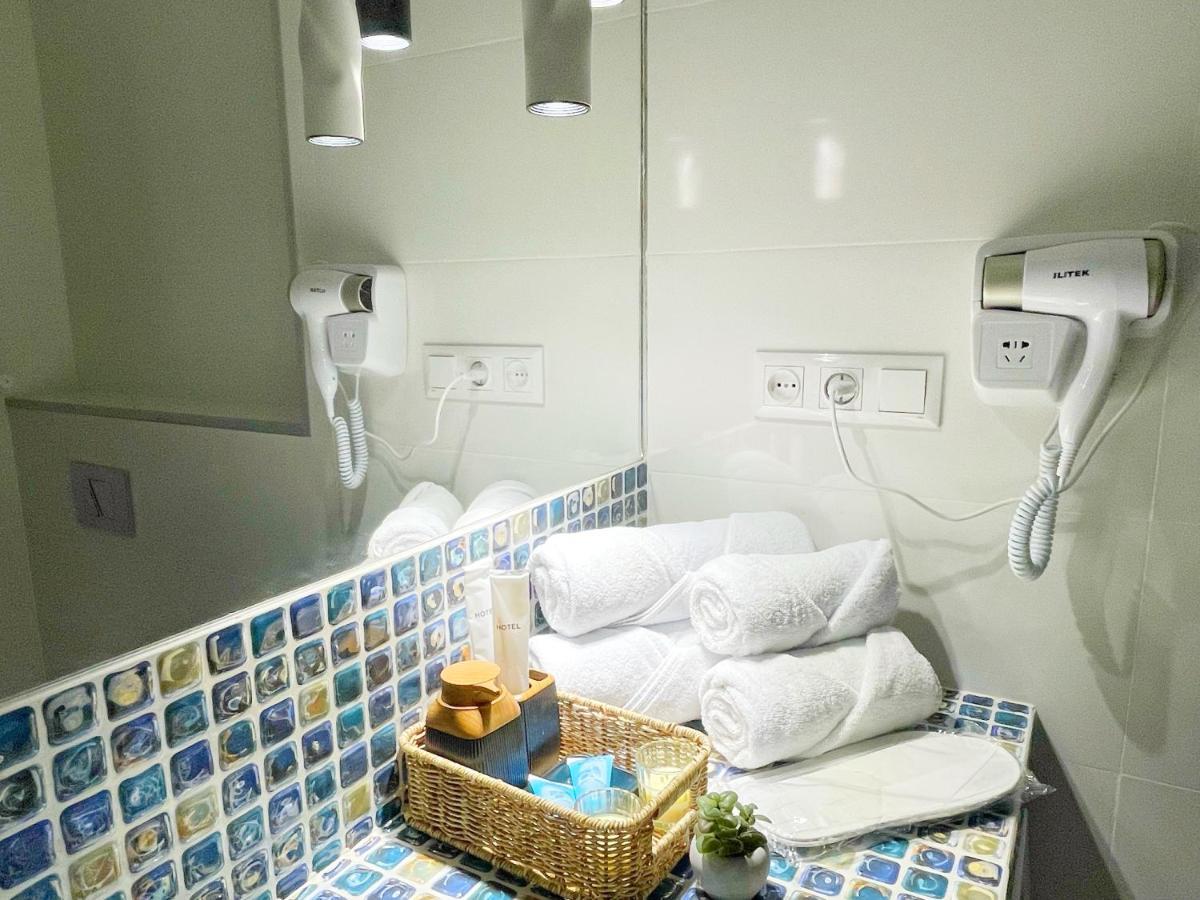 City Heart Luxury Apartment Koetaisi Buitenkant foto