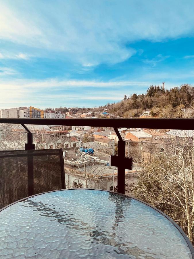 City Heart Luxury Apartment Koetaisi Buitenkant foto